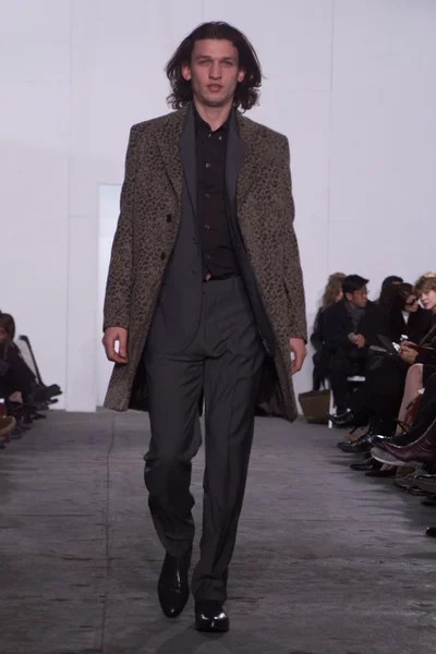 Look 57